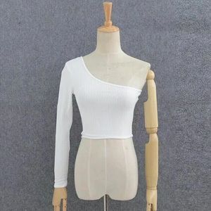 One shoulder top